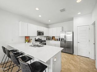 15587 W KENDALL Street, Goodyear, AZ 85338