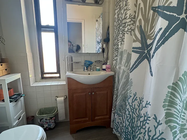 515 W 113th St #3J — Photo 4