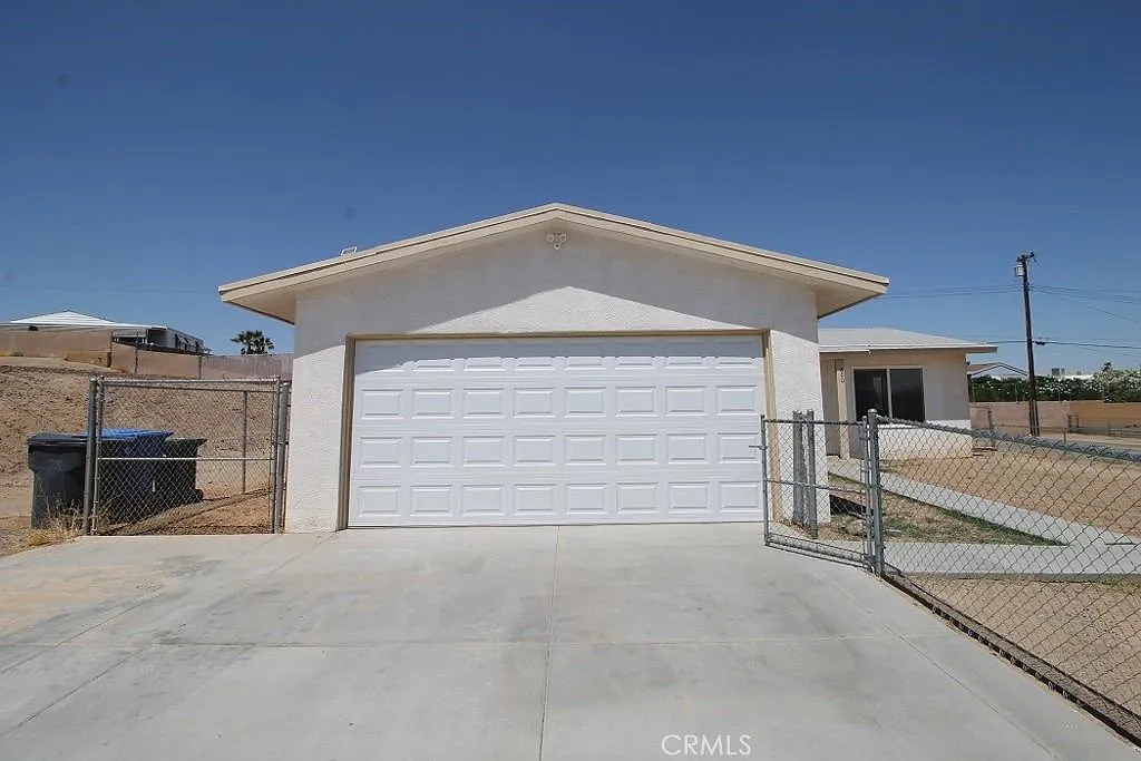 800 Arbor Way — Photo 3