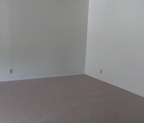3rd image of 602 Bracewood Cir APT D