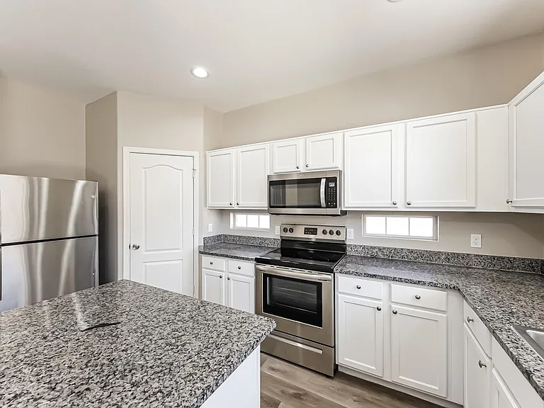 2409 S 90th Gln — Photo 2