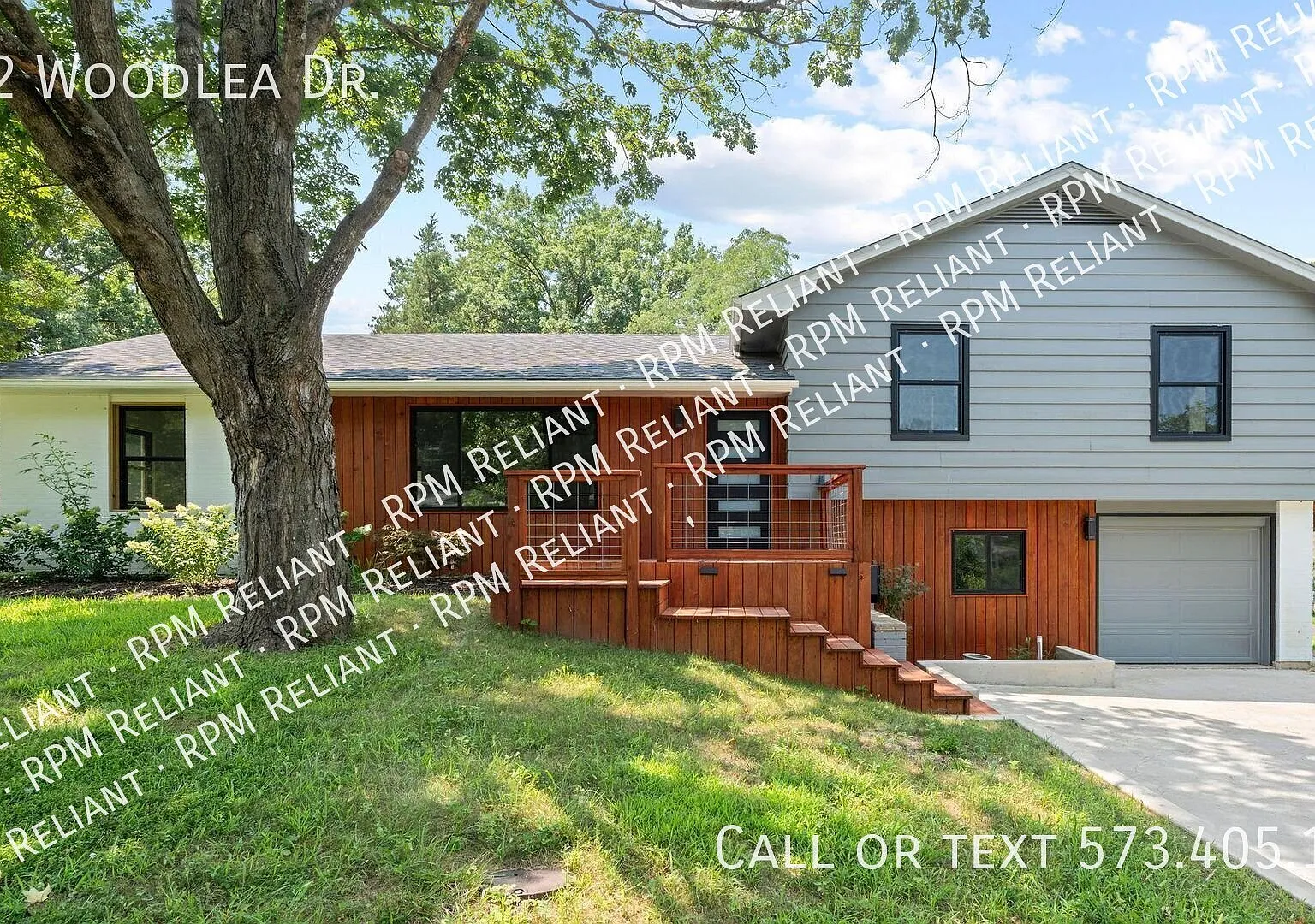 2002 Woodlea Dr. Columbia MO, 65201 — Photo 1