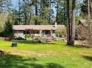 308 Fir Canyon Rd, Grants Pass, OR 97527