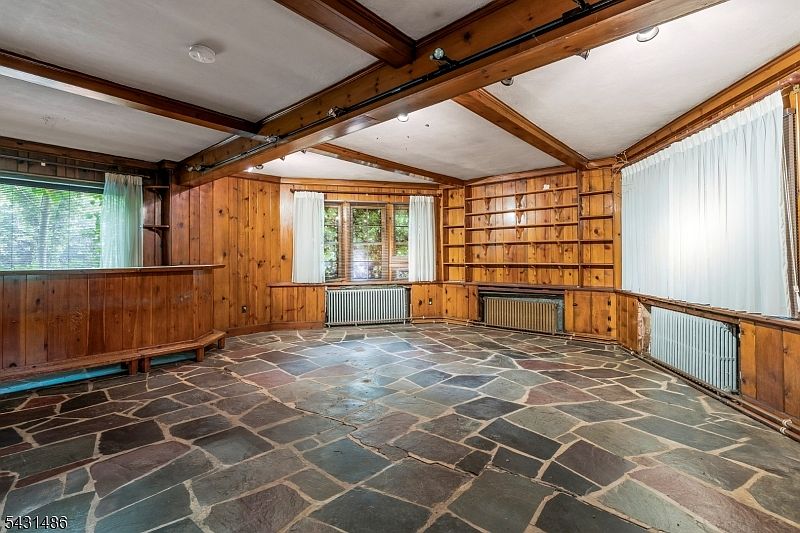 10th image of 3 Shelbourne Ave