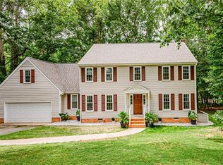 2304 Shadow Ridge Ct, Midlothian, VA 23112