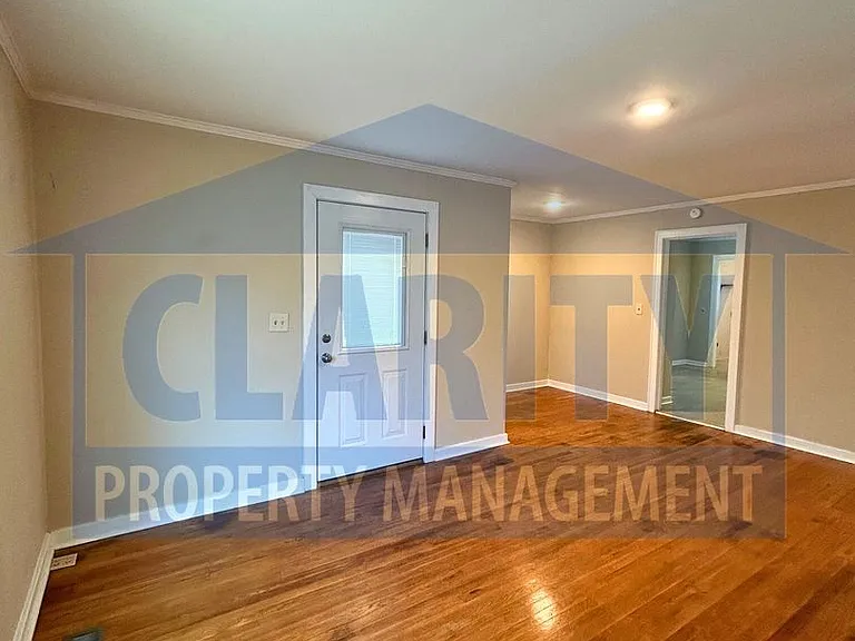 1102 Georgetown Rd NW — Photo 11