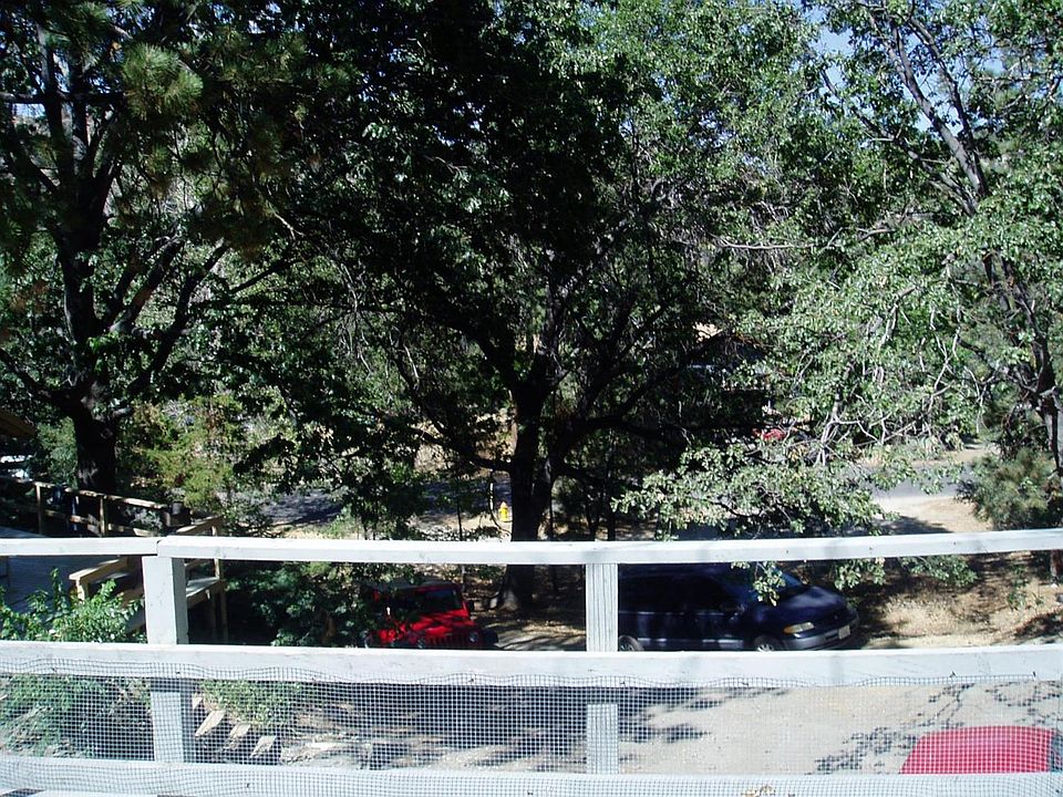 2nd image of 709 Oriole Rd