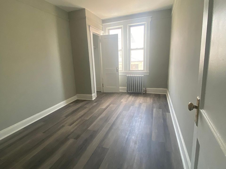1st image of 9 Cliff St #3