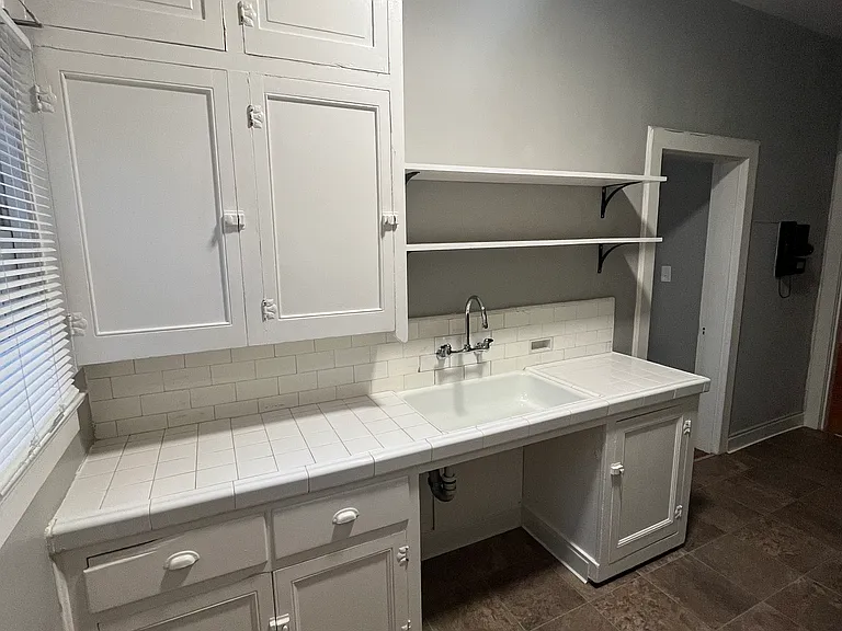 1511 G St #3 — Photo 8