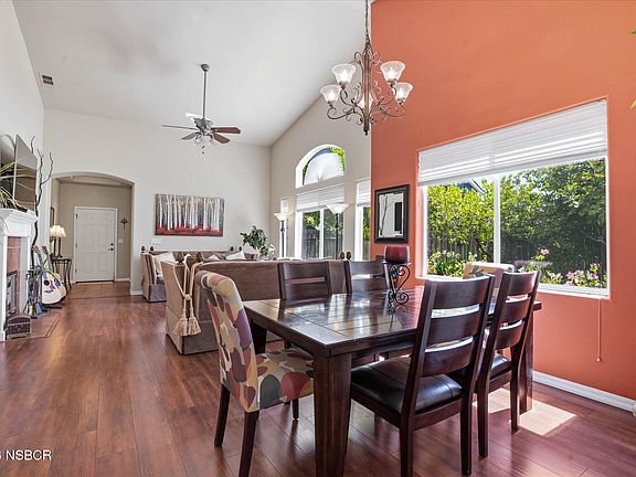 5th image of 1006 E Susan Pl