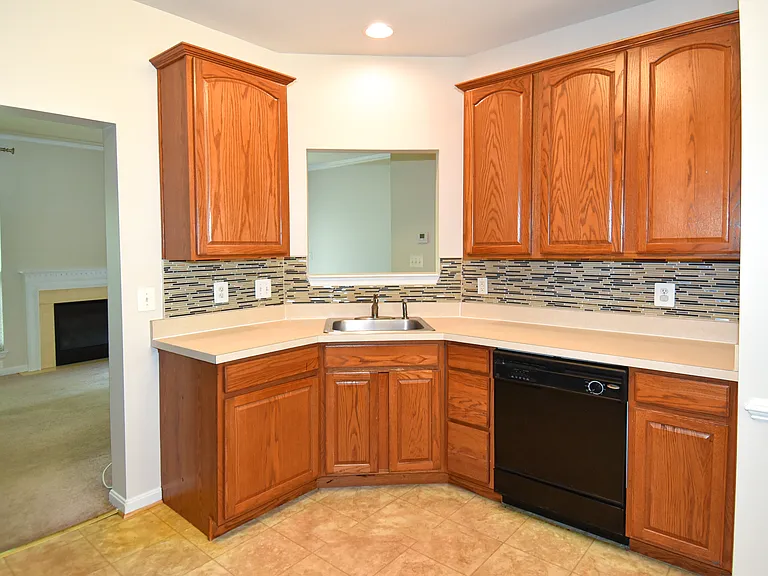 15511 Kennett Square Way — Photo 7