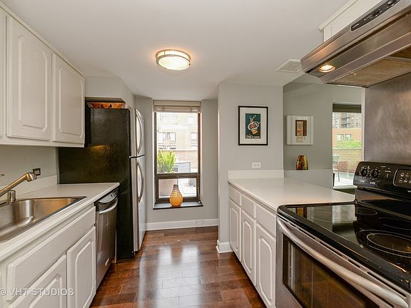 4th image of 1169 S Plymouth Ct APT 510