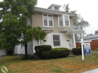 14761 Stephens Dr, Eastpointe, MI 48021