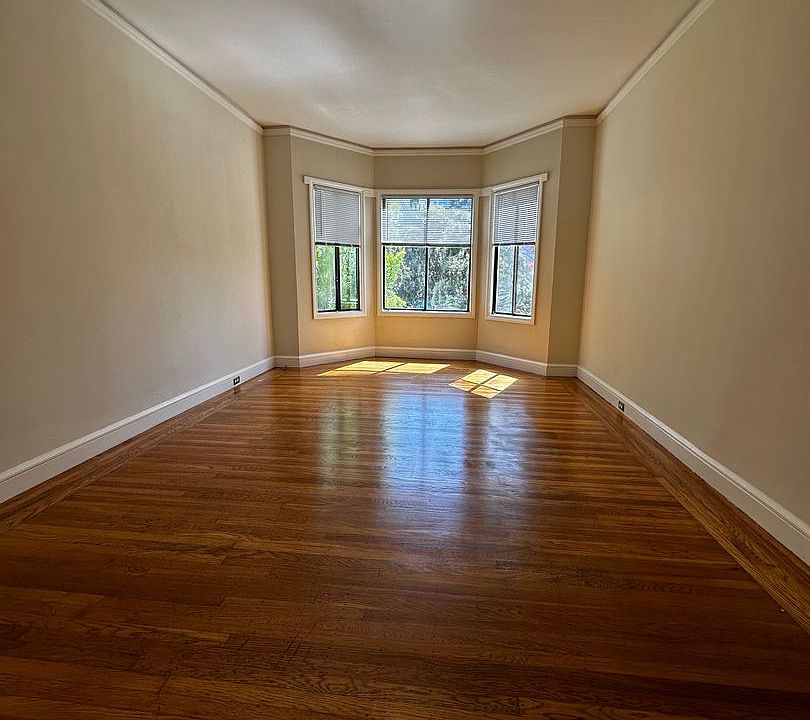1st image of 11 Wood St #1