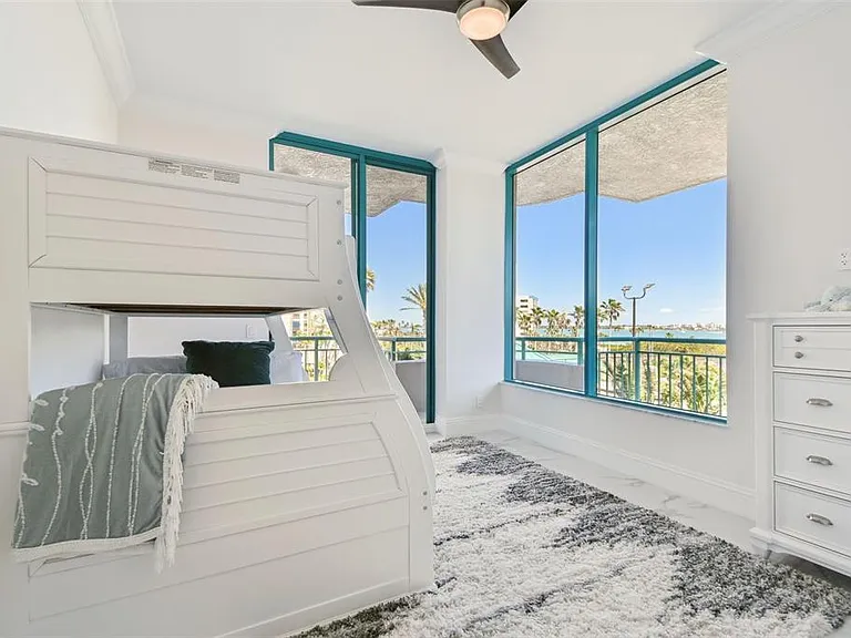 1560 Gulf Blvd #306 — Photo 32