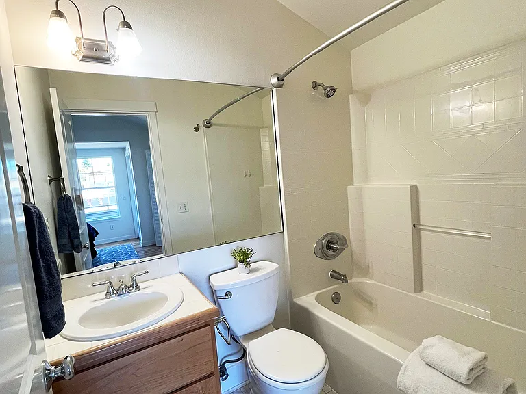 10307 Midvale Ave N #A — Photo 16