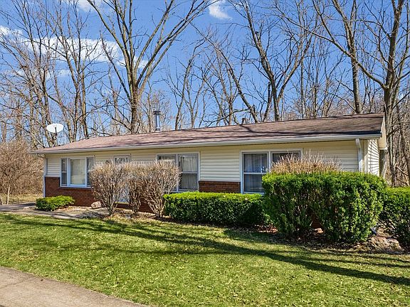 4th image of 646 N Cove Ct