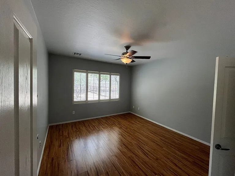 2266 Jada Dr — Photo 9