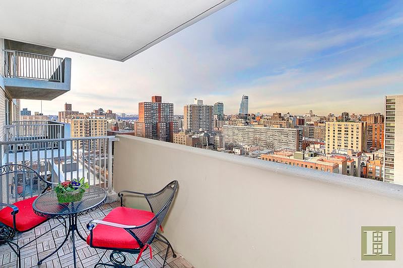 1st image of 100 W 93rd St APT 7J