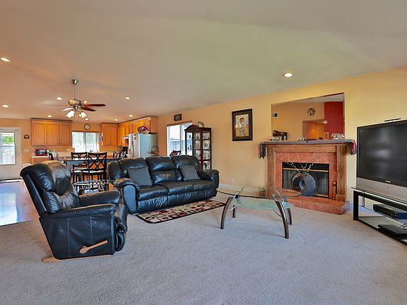 2nd image of 19245 Taylor Ave