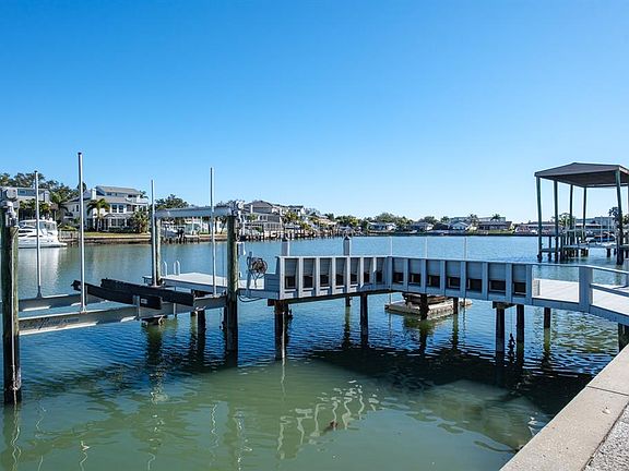 4th image of 5949 Seabird Dr S