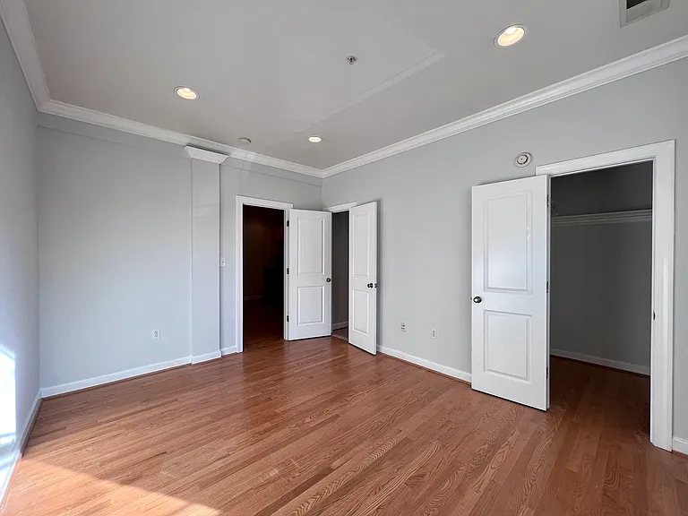 1372 Randolph St NW #101 — Photo 8