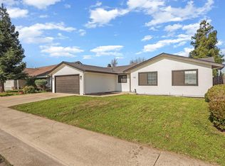 733 Prairie Ct, Galt, CA 95632