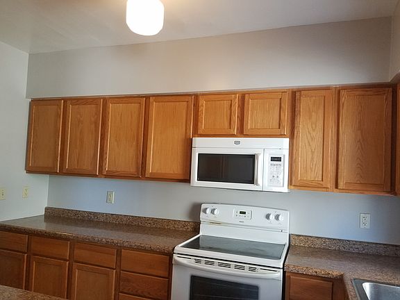 4th image of 253 College St SW #2B