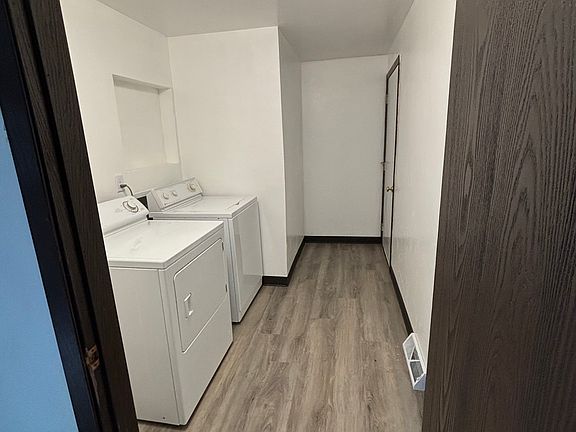 2nd image of 3840 Glory Sue Ct