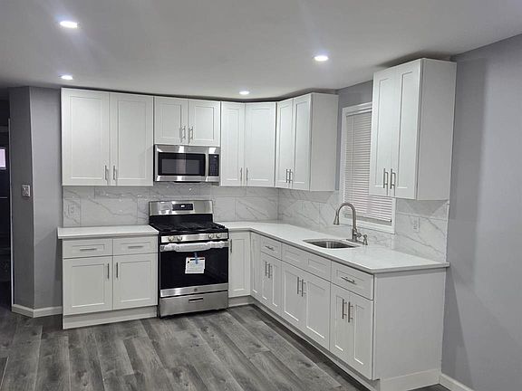 3rd image of 132-04 95th Avenue
