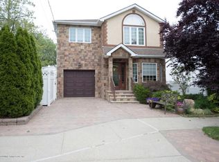 589 Rockaway St, Staten Island, NY 10307