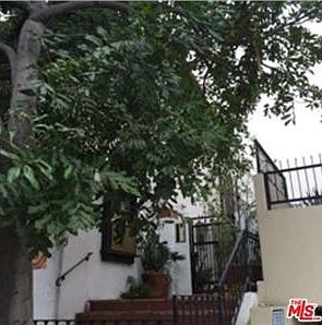 2nd image of 1549 N Poinsettia Pl APT 4