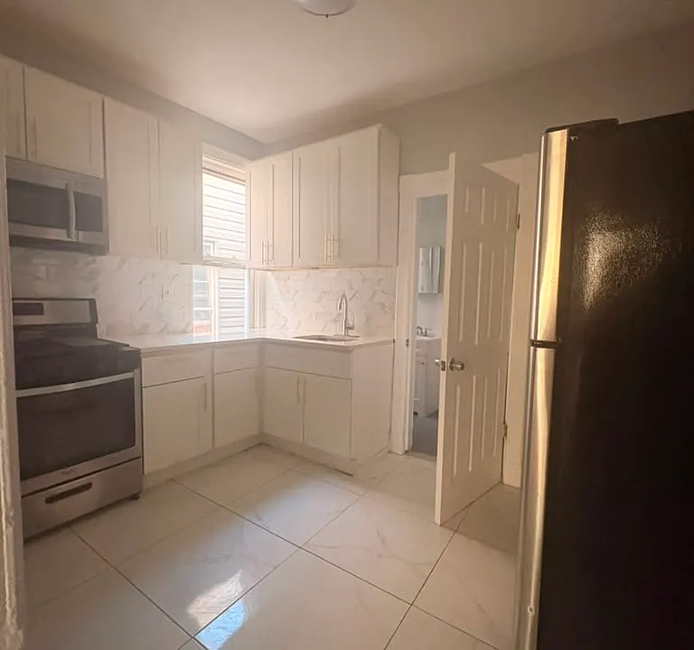 180 Virginia Ave #7