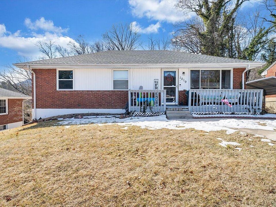 1st image of 1019 Rosemary Ave SE
