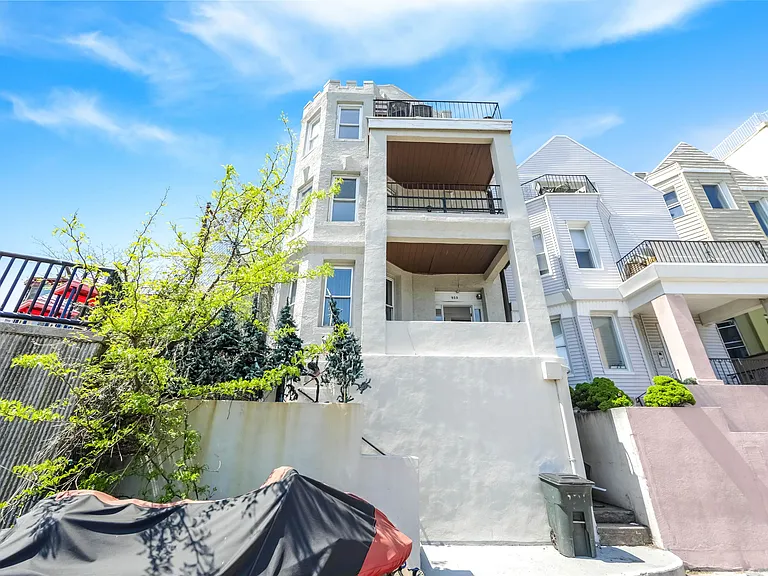 935 Boulevard E #2 — Photo 25