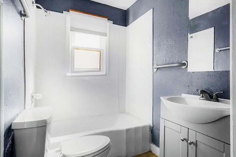 1st image of 1443 S 32nd St #1