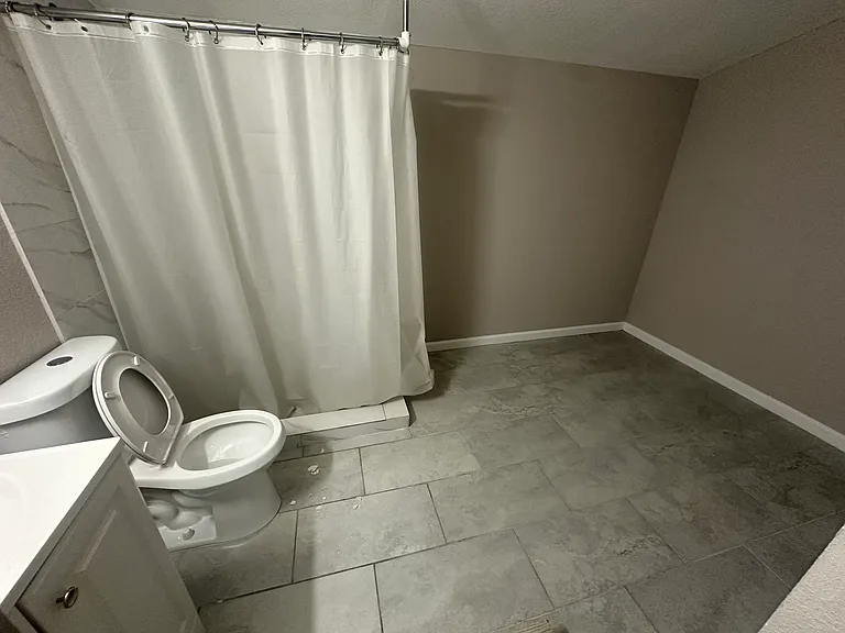 902 S San Eduardo Ave — Photo 7