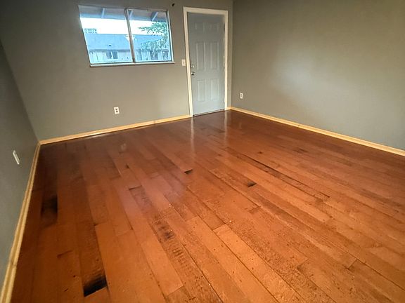 2nd image of 9209 SE Stark St