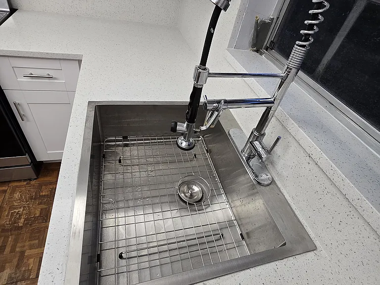 3107 N Palm Aire Dr — Photo 1