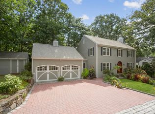 2 Ridge Rd, Cos Cob, CT 06807