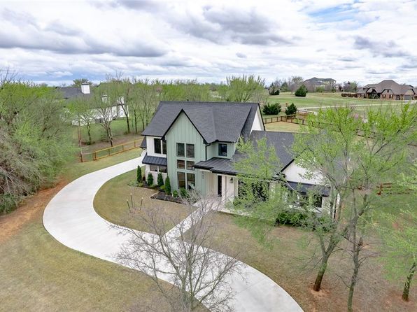 2562 Sandplum Ln, Goldsby, OK 73093