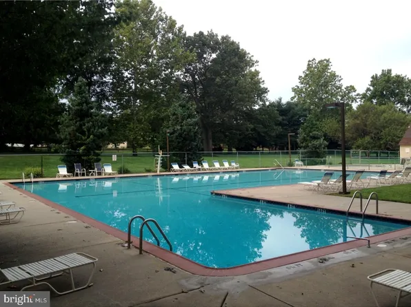 445 Durham Ct, Mantua, NJ 08051