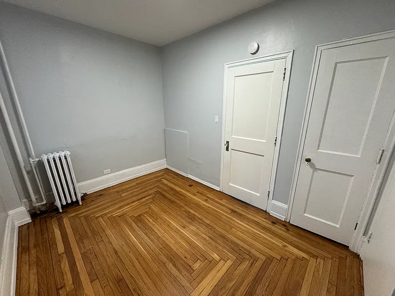 948 Court St #402 — Photo 9