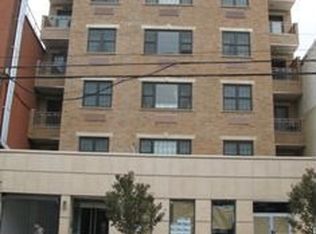 25-25 Astoria Blvd, Astoria, NY 11102