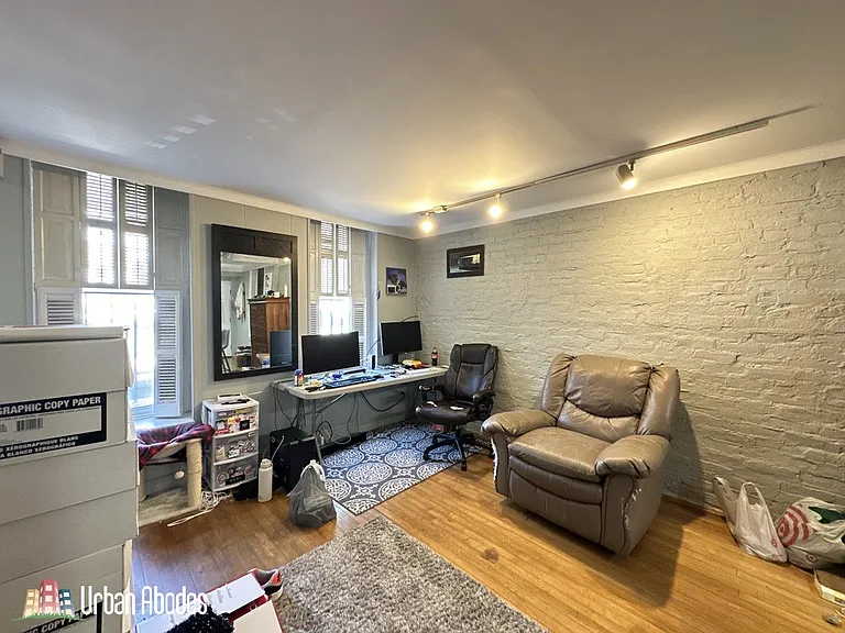 2141 W Webster Ave #BF — Photo 5