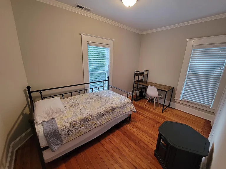 426 Jackson St SE — Photo 5