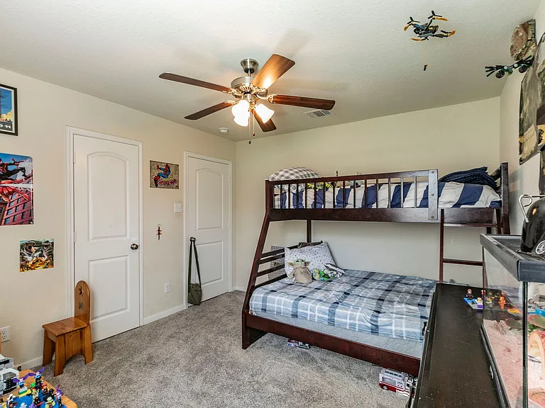 5317 Lancaster Dr — Photo 15