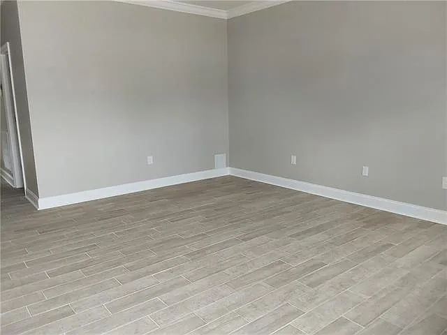 2200 Bartolo St — Photo 5