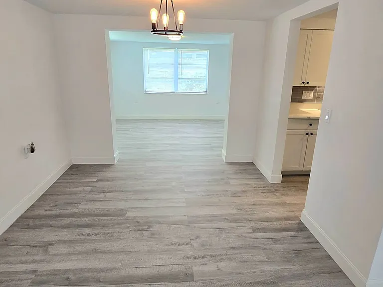 5347 Mosaic Dr — Photo 9