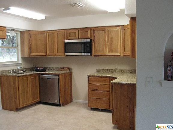 4th image of 1450 Scenic View Dr